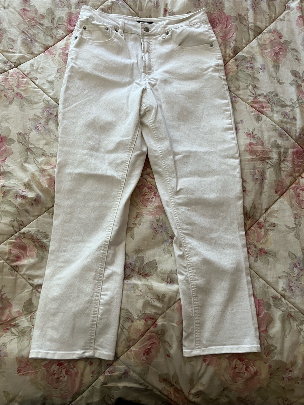 Frye white cotton denim jean size 8 28 x 28 NWOT